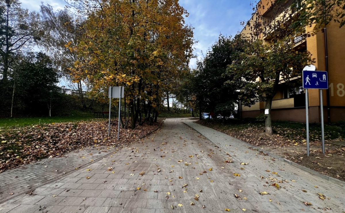 Zakończyła się przebudowa drogi na osiedlu 1 Maja - Serwis informacyjny z Raciborza - naszraciborz.pl