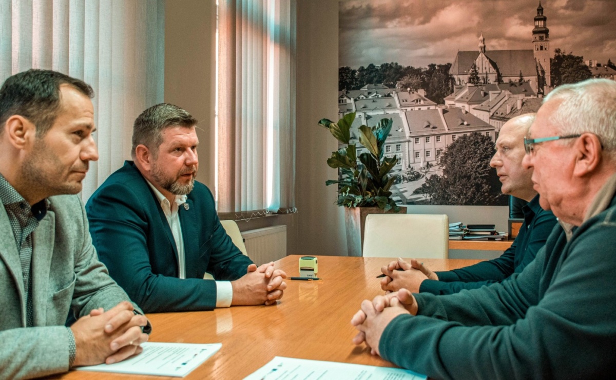 Podpisano umowę na budowę ciągu pieszo-rowerowego między os. Batory a Trzema Wzgórzami - Serwis informacyjny z Raciborza - naszraciborz.pl