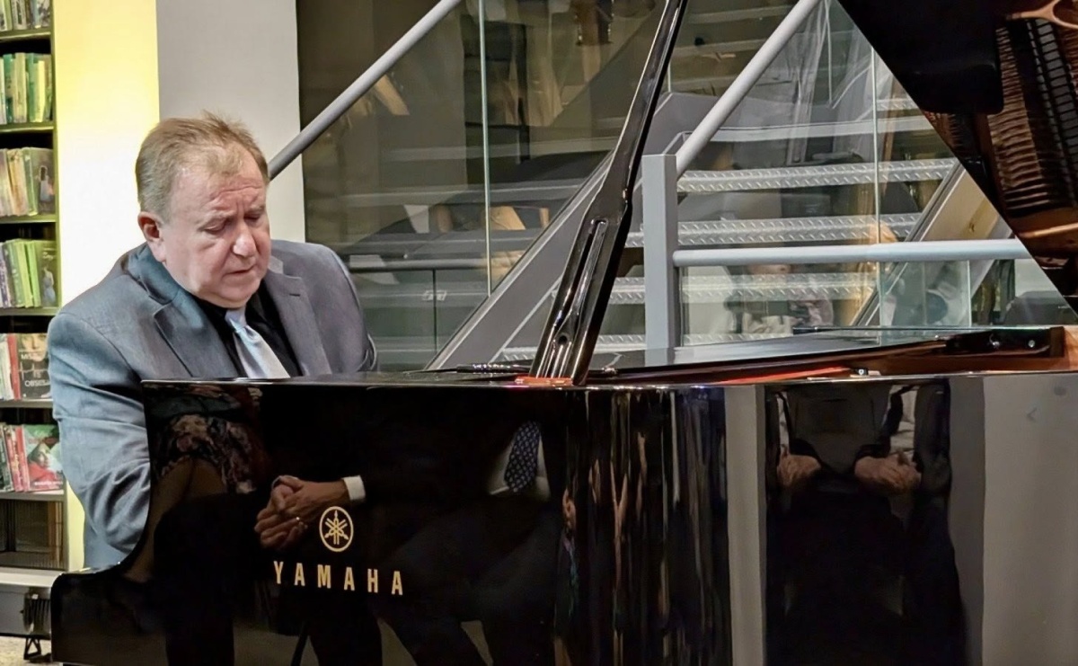 Pszów uhonorował Jacka Zganiacza. Recital fortepianowy i tytuł Honorowego Obywatela Miasta - Serwis informacyjny z Raciborza - naszraciborz.pl