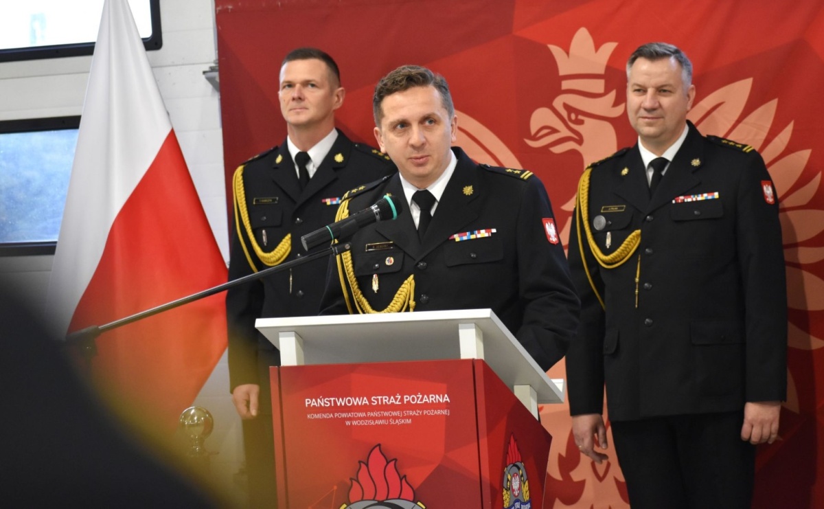 Bartosz Deberny zastępcą Komendanta Powiatowego PSP. Nowy dowódca JRG i awanse - Serwis informacyjny z Raciborza - naszraciborz.pl