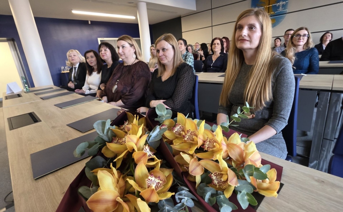 Pracownicy służb społecznych uhonorowani [FOTO] - Serwis informacyjny z Raciborza - naszraciborz.pl