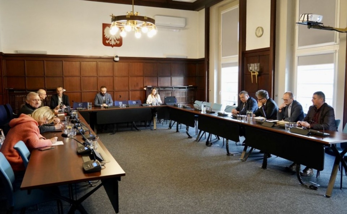 Rydułtowy: Regulacja Nacyny i zapożarowanie hałdy. Spotkania w magistracie - Serwis informacyjny z Raciborza - naszraciborz.pl