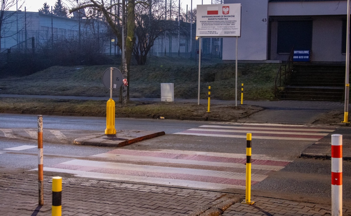 Bezpiecznie przez jezdnię. Trwa kampania Morderca nie zawsze ma broń - Serwis informacyjny z Raciborza - naszraciborz.pl