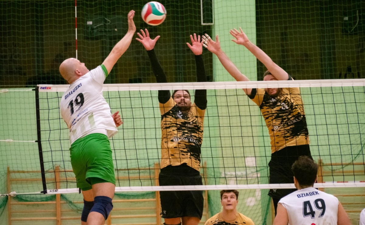 Siatkówka. Górnik Radlin ponownie lepszy [FOTO] - Serwis informacyjny z Raciborza - naszraciborz.pl