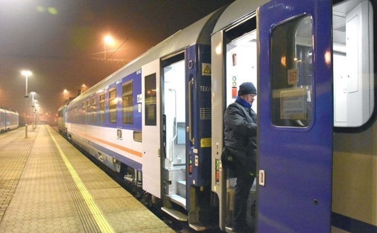 Wodzisław Śląski pominięty przez IC CHOPIN. Rażące zaniedbanie potrzeb regionalnych - Serwis informacyjny z Raciborza - naszraciborz.pl