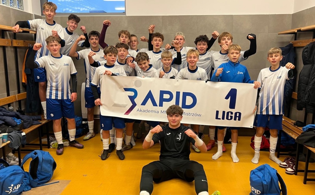 Młodzi piłkarze z wodzisławskiego Rapidu zdobywają Mistrzostwo Śląska - Serwis informacyjny z Raciborza - naszraciborz.pl