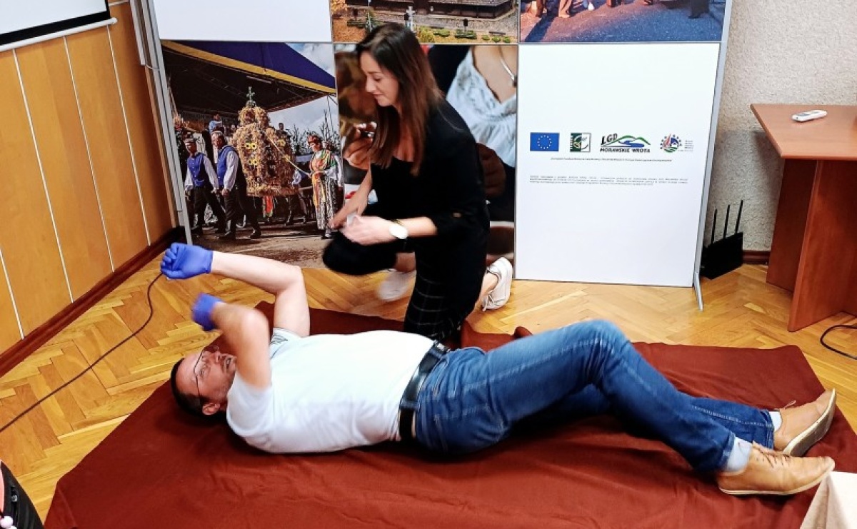 Gmina Godów: Urzędnicy zakończyli kurs pierwszej pomocy - Serwis informacyjny z Raciborza - naszraciborz.pl