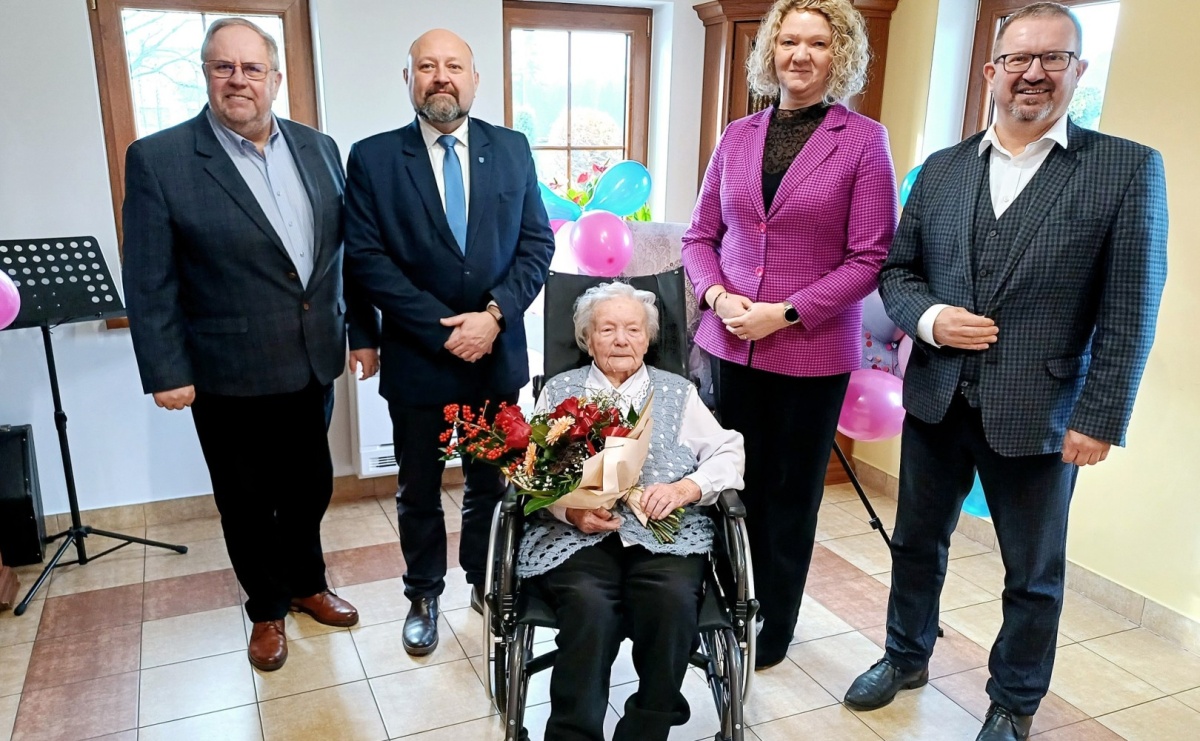 Setne urodziny Marii Kubali z Godowa. Jubileusz życia pełnego historii - Serwis informacyjny z Raciborza - naszraciborz.pl