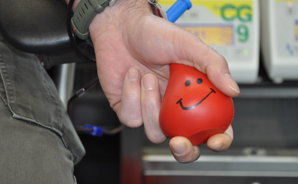 Najpiękniejszy prezent to ten z serca. Dołącz do akcji krwiodawców - Serwis informacyjny z Raciborza - naszraciborz.pl