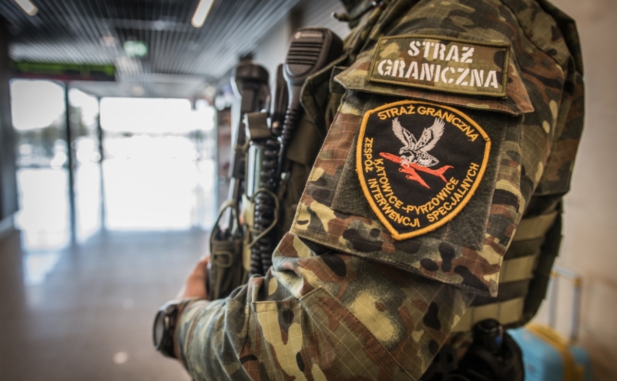 Jedno lotnisko, jedna doba, wiele zdarzeń - Serwis informacyjny z Raciborza - naszraciborz.pl