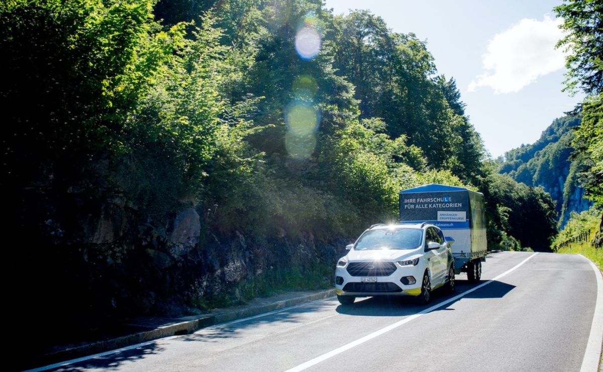 Rodzaje przyczep samochodowych – którą wybrać do swoich potrzeb? - Serwis informacyjny z Raciborza - naszraciborz.pl