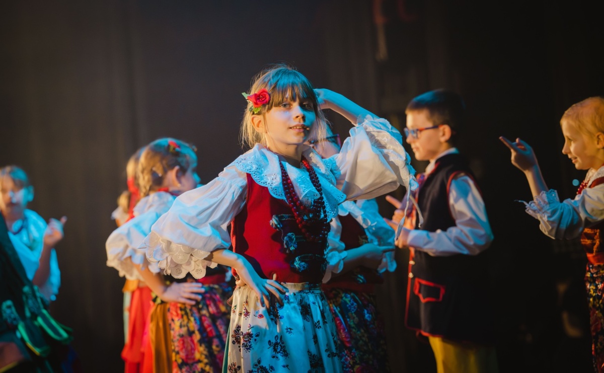 Folk ON! Tańce, które łączą pokolenia - koncert edukacyjny w WCK  - Serwis informacyjny z Raciborza - naszraciborz.pl