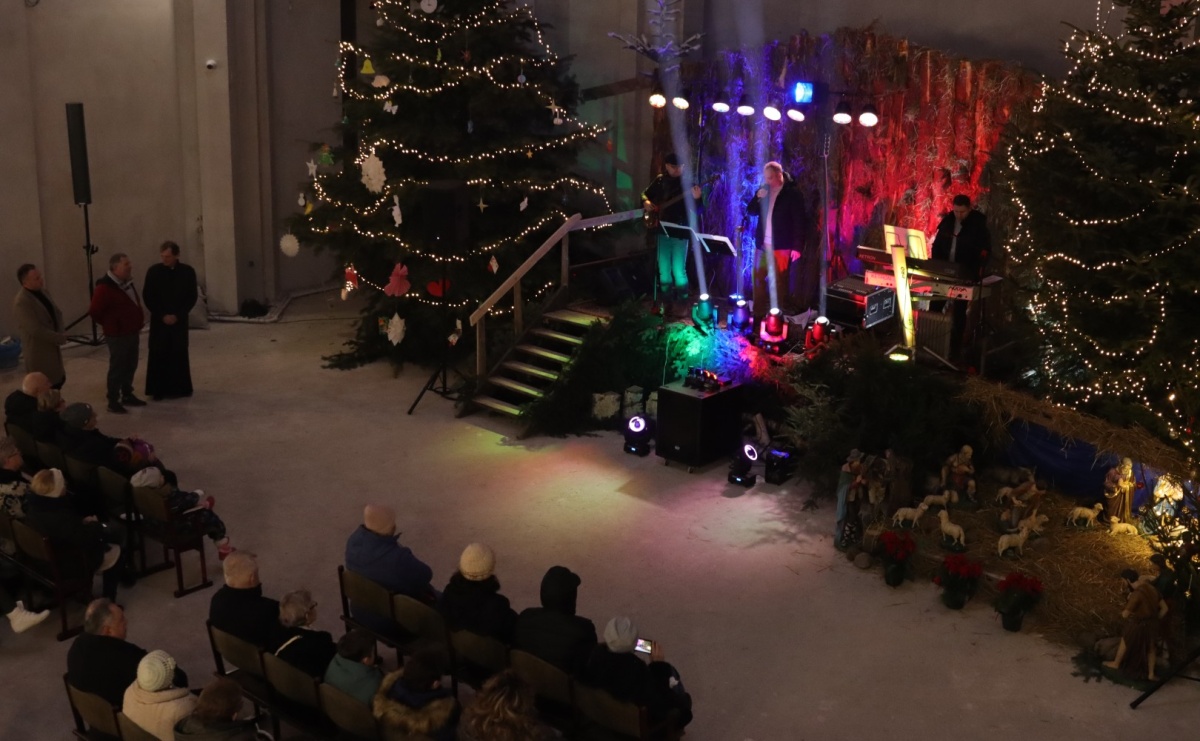 Kolędy pod choinką i wspólne świętowanie. Wilchwiańska tradycja znów połączy mieszkańców - Serwis informacyjny z Raciborza - naszraciborz.pl