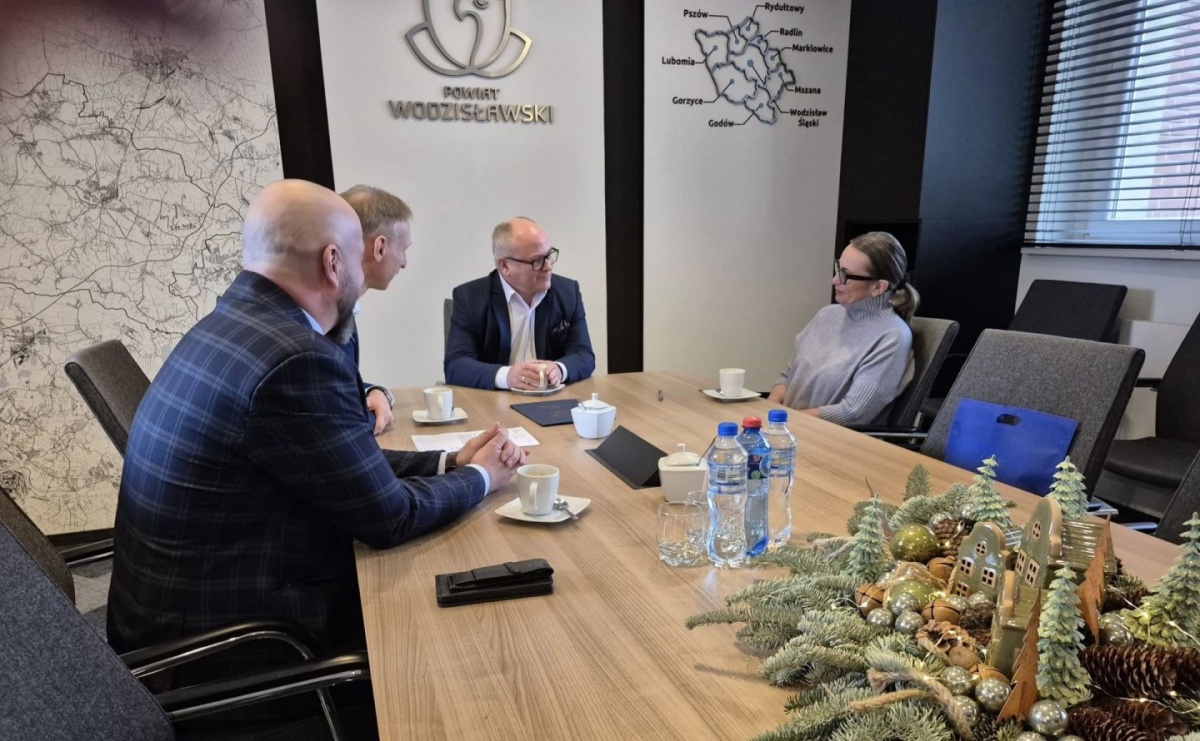 Nowa komunikacja autobusowa w Wodzisławiu Śląskim. Podpisano umowę z PKS Racibórz - Serwis informacyjny z Raciborza - naszraciborz.pl