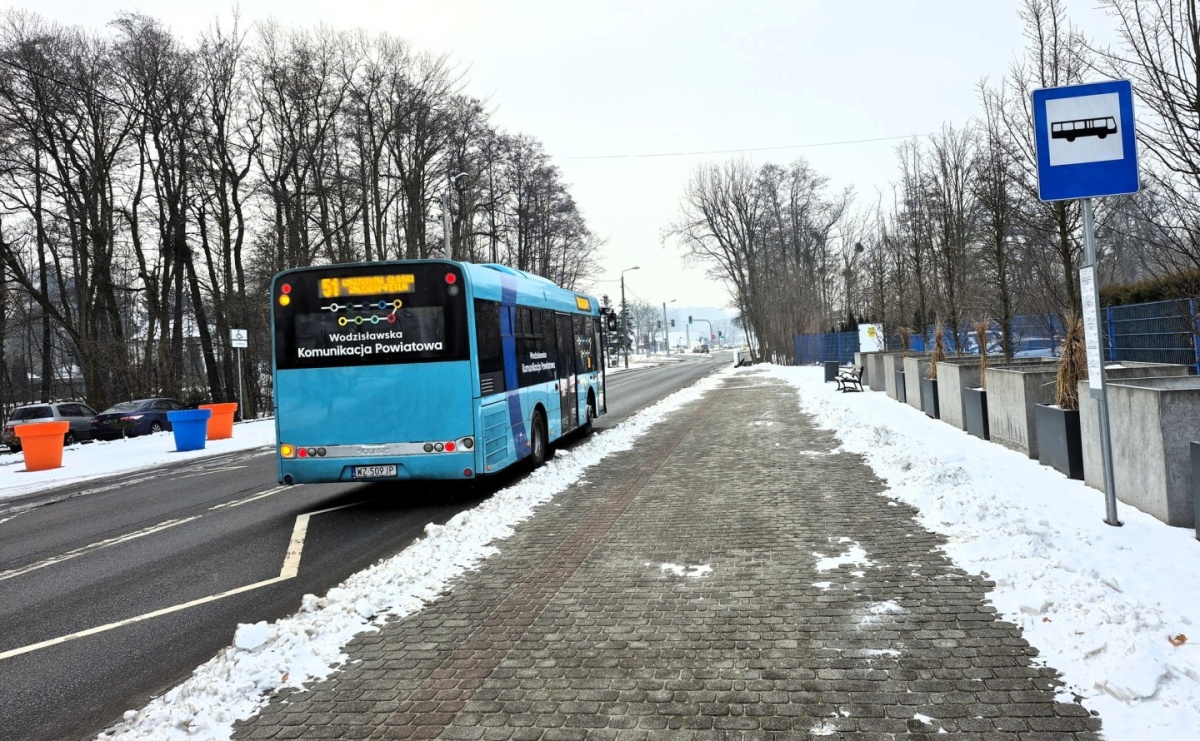 Komunikacja autobusowa w Wodzisławiu Śląskim. Powiat zachęca mieszkańców do zgłaszania uwag - Serwis informacyjny z Wodzisławia - naszwodzislaw.com