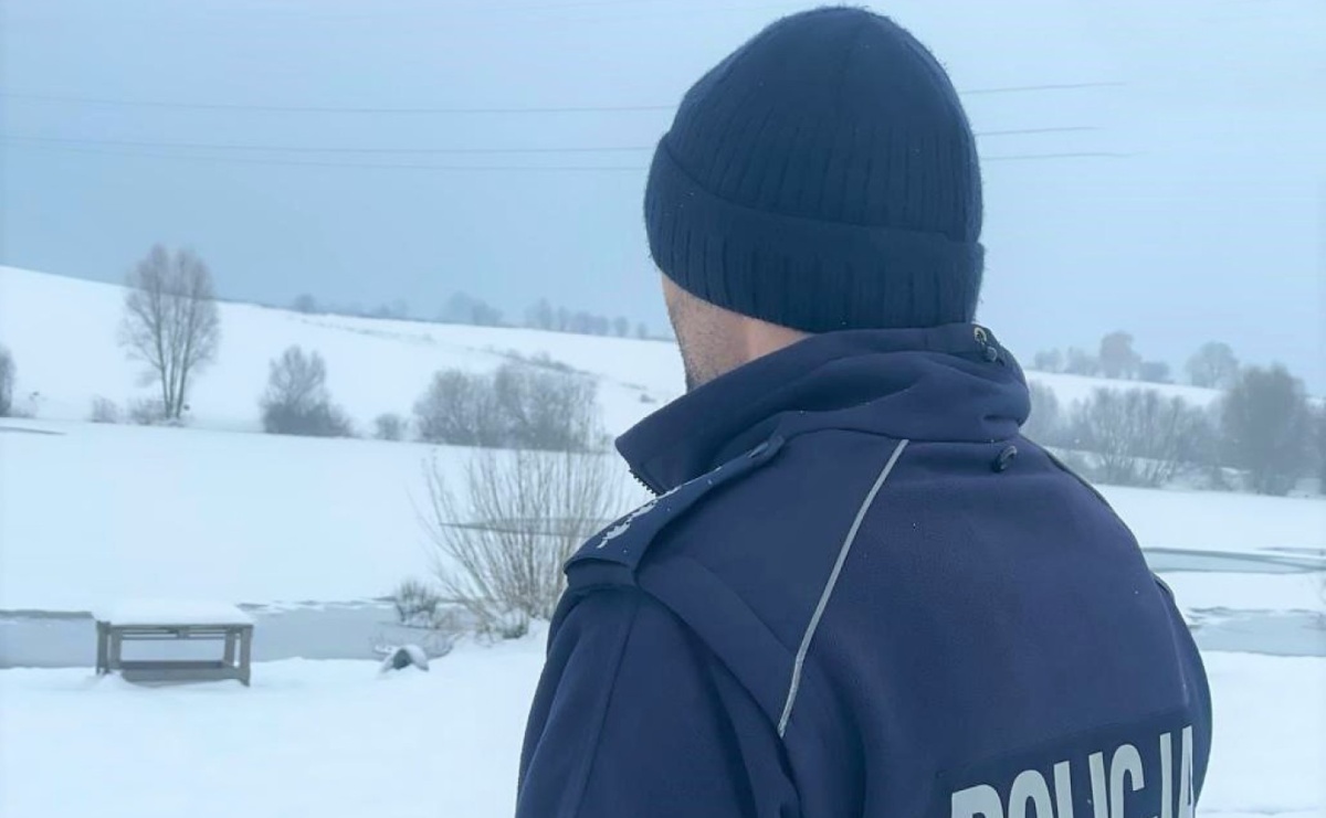 Policjanci ostrzegają przed wchodzeniem na niebezpieczny lód - Serwis informacyjny z Raciborza - naszraciborz.pl