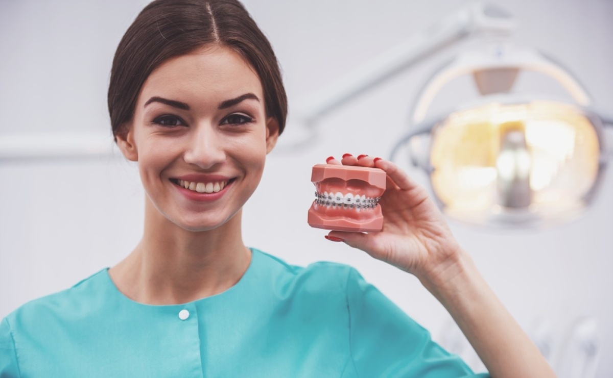 Leczenie ortodontyczne u dorosłych – Fakty, mity i realne efekty - Serwis informacyjny z Raciborza - naszraciborz.pl