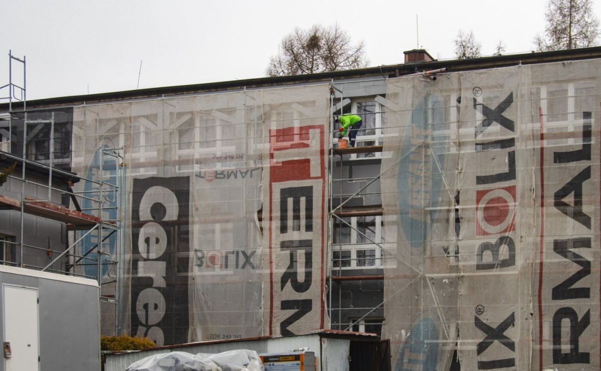 Postępy prac przy termomodernizacji Zespołu Szkół nr 1 w Wodzisławiu Śląskim - Serwis informacyjny z Raciborza - naszraciborz.pl