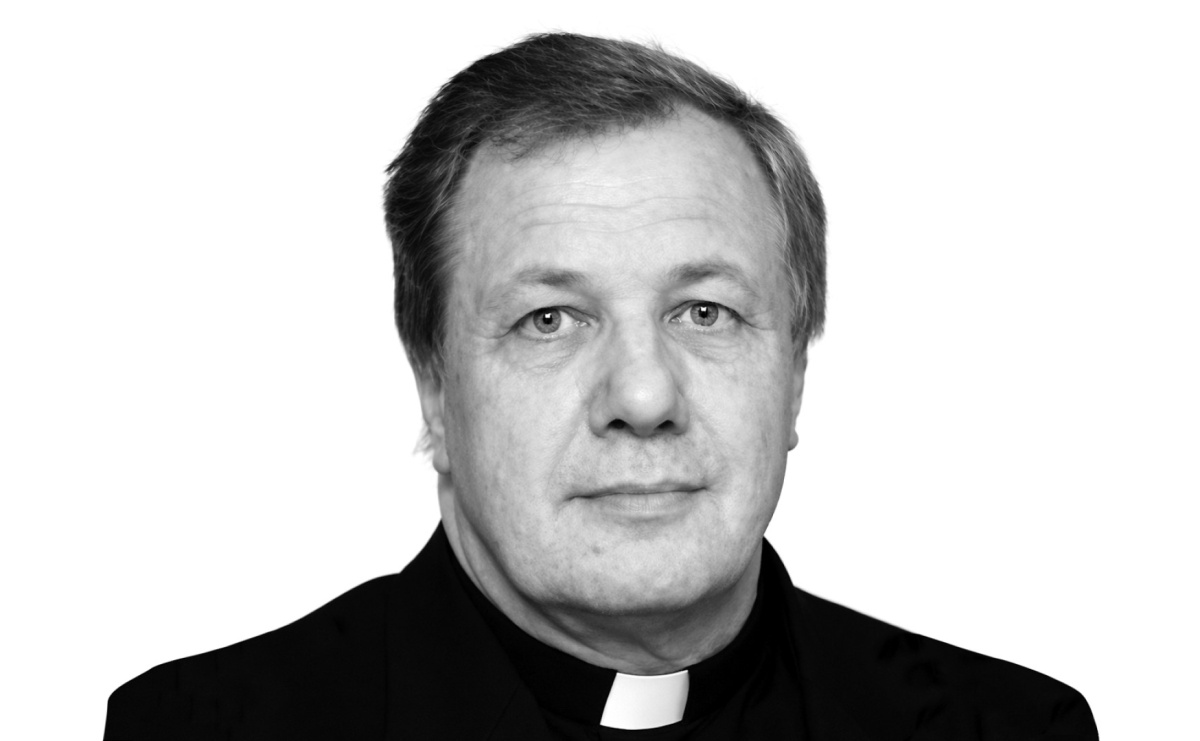 Zmarł ks. Stanisław Moś. Kapłan był związany z Kokoszycami - Serwis informacyjny z Raciborza - naszraciborz.pl