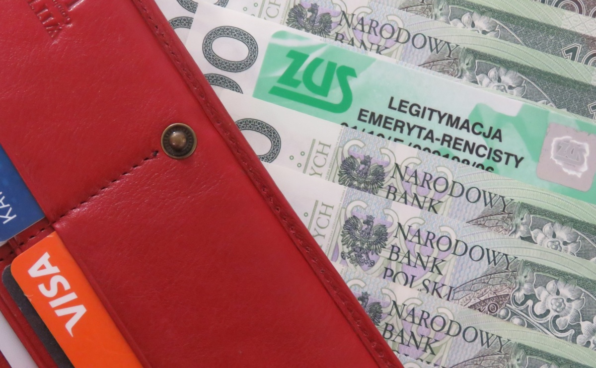 Wyższe limity dla dorabiających wcześniejszych emerytów i rencistów - komunikat ZUS - Serwis informacyjny z Raciborza - naszraciborz.pl