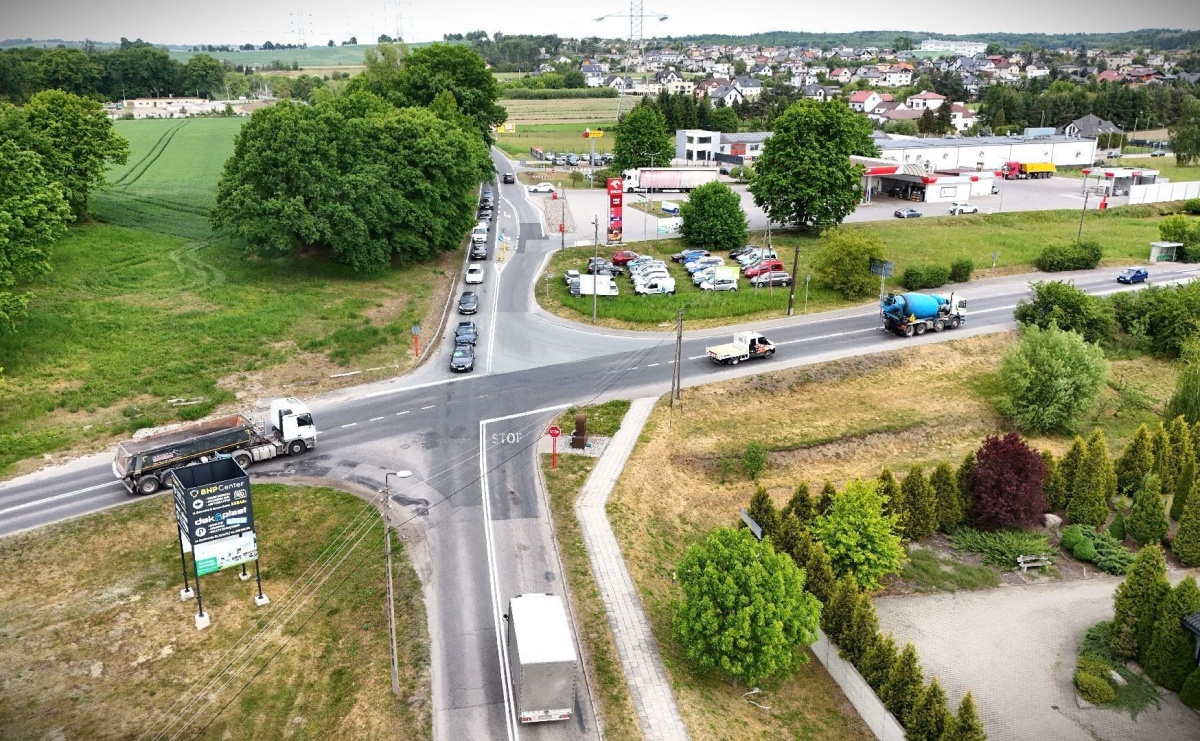 Przebudowa kluczowego węzła w Syryni. Rondo w miejsce niebezpiecznego skrzyżowania - Serwis informacyjny z Raciborza - naszraciborz.pl