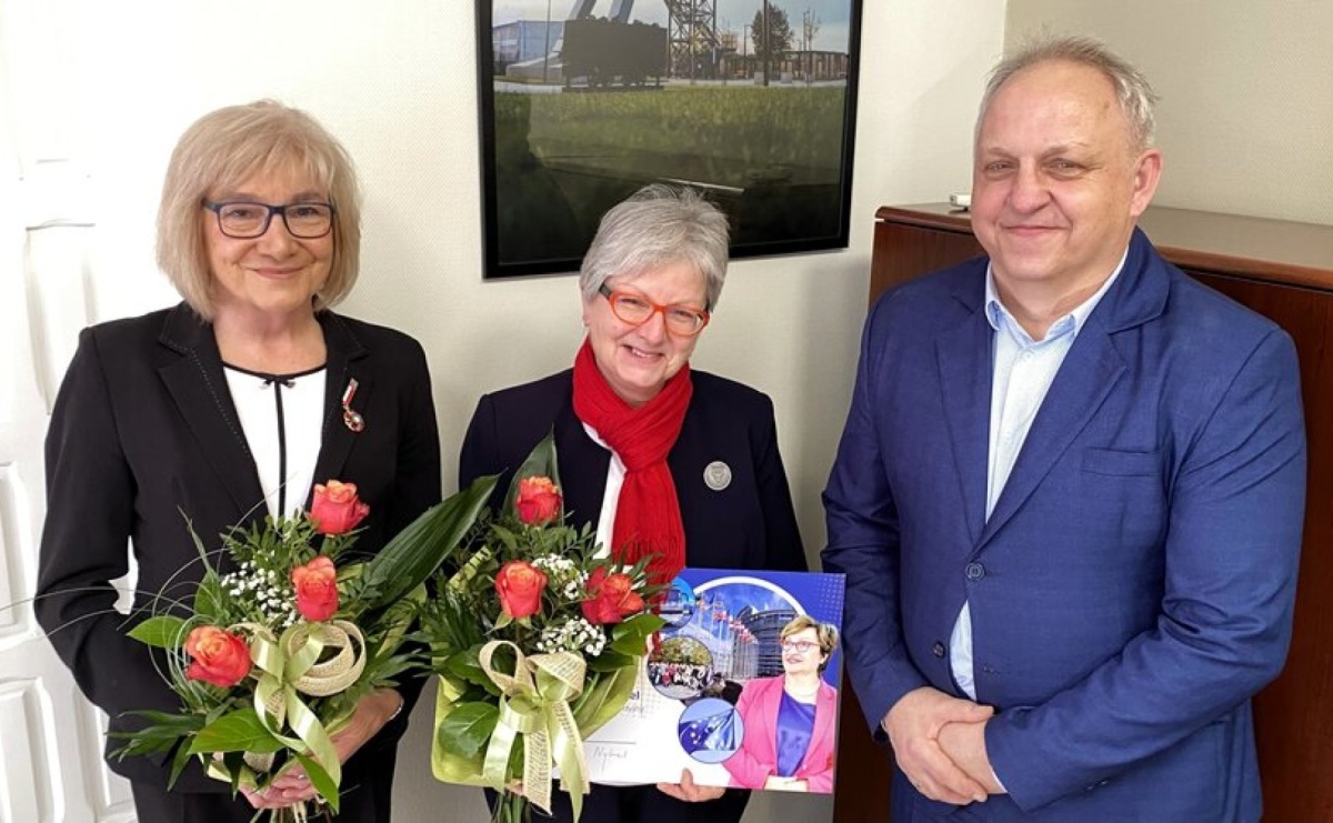 Dwie mieszkanki Pszowa z prestiżowymi wyróżnieniami. Doceniono ich wkład w kulturę i życie regionu - Serwis informacyjny z Raciborza - naszraciborz.pl