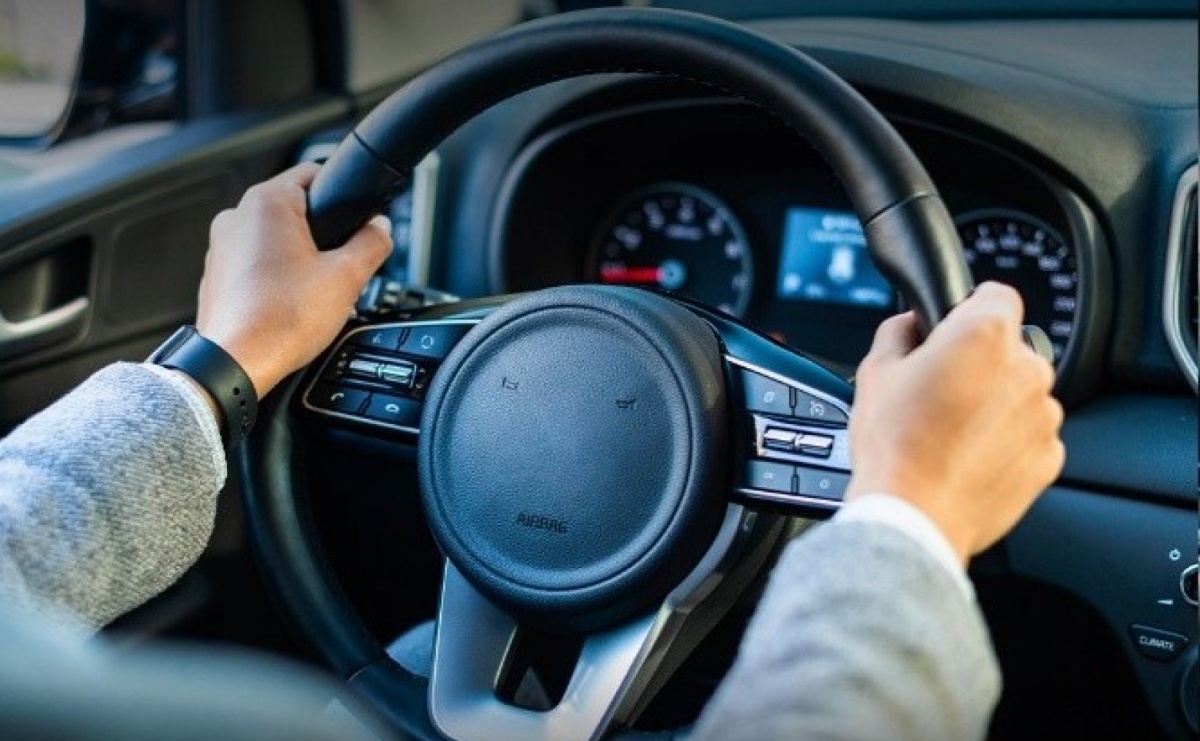 Mandat 500 zł i 12 punktów. Trwa akcja Łapki na kierownicę - Serwis informacyjny z Raciborza - naszraciborz.pl