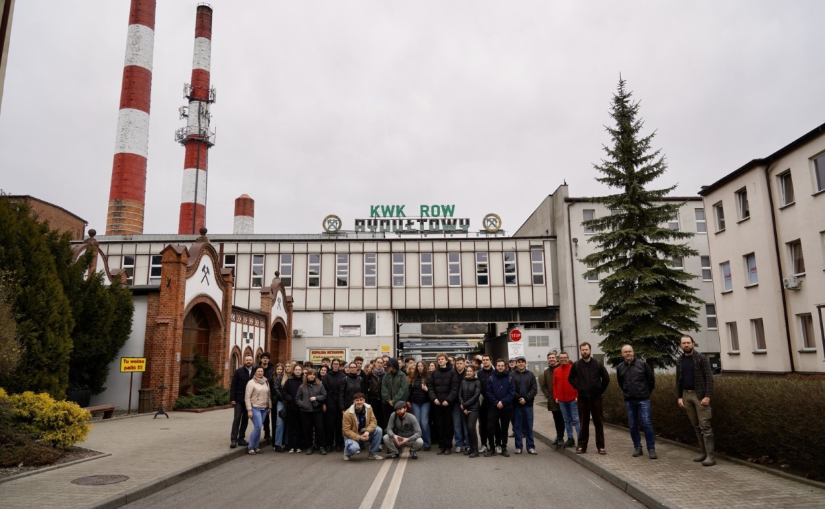 Przyszłość terenów KWK ROW Ruch Rydułtowy w rękach młodych ekspertów - Serwis informacyjny z Raciborza - naszraciborz.pl