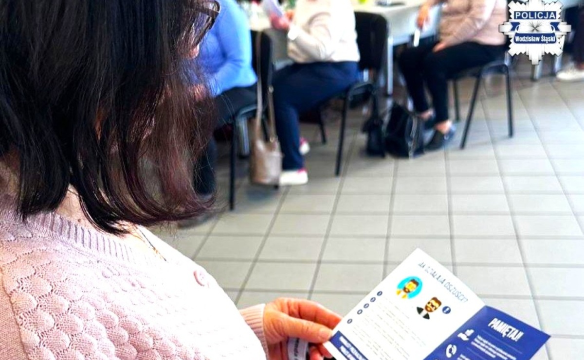 Jak nie dać się oszukać? Policja edukuje seniorów w gminie Gorzyce - Serwis informacyjny z Raciborza - naszraciborz.pl
