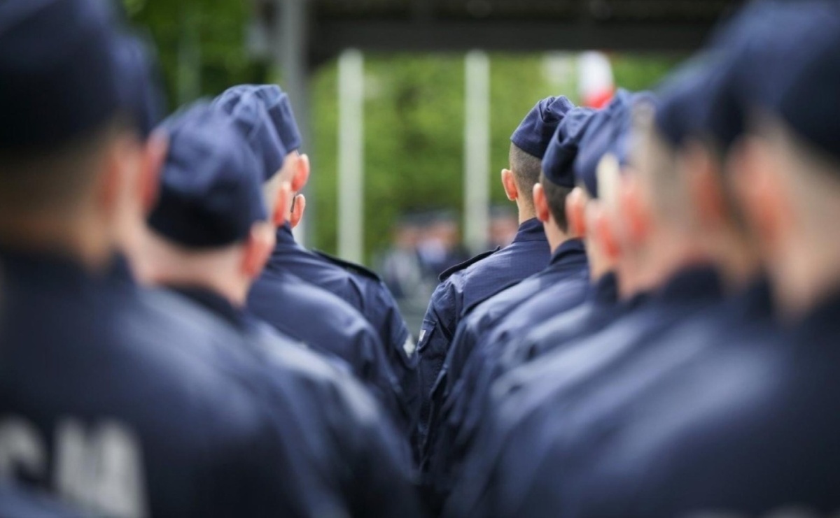 Rekordowy nabór do śląskiej Policji – 254 nowych funkcjonariuszy rozpoczyna służbę - Serwis informacyjny z Raciborza - naszraciborz.pl