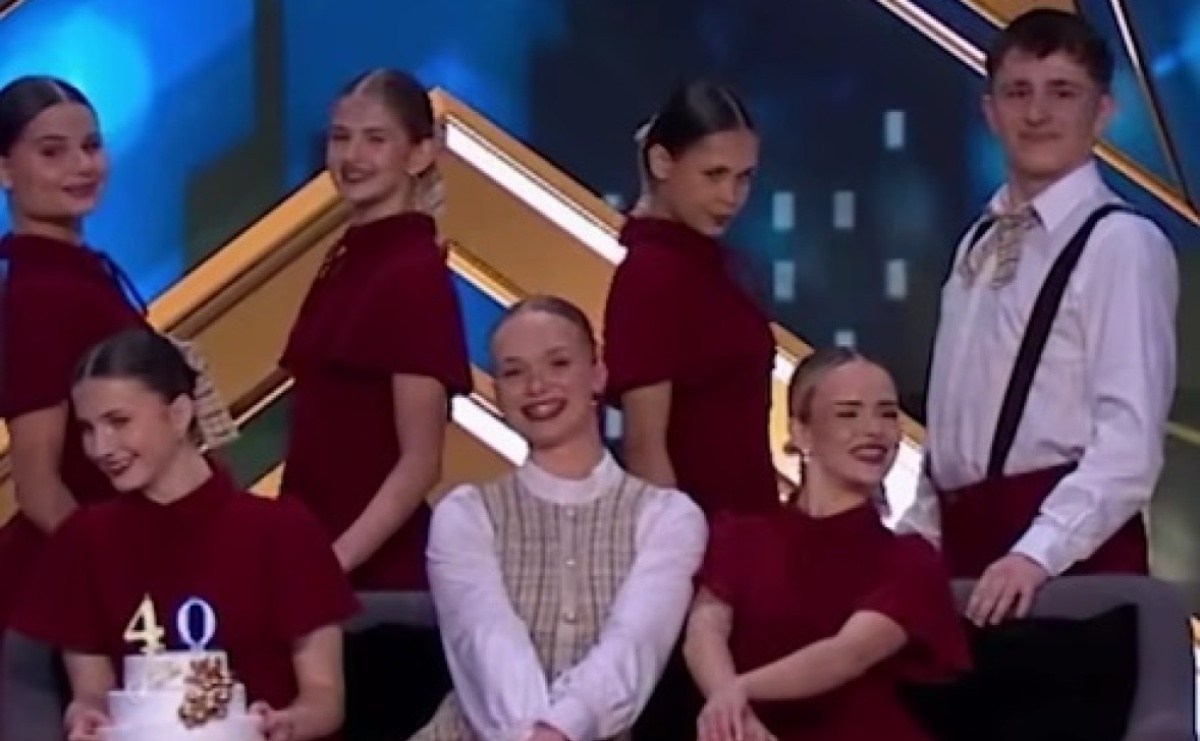 Owacje na stojąco i cztery razy tak. DanceCap podbija Mam Talent - Serwis informacyjny z Raciborza - naszraciborz.pl