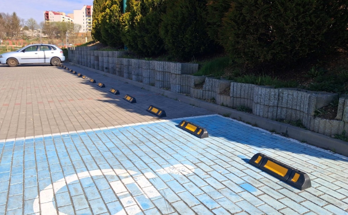 Koniec z chaosem na parkingu. Zmiany w Parku Trzy Wzgórza - Serwis informacyjny z Raciborza - naszraciborz.pl