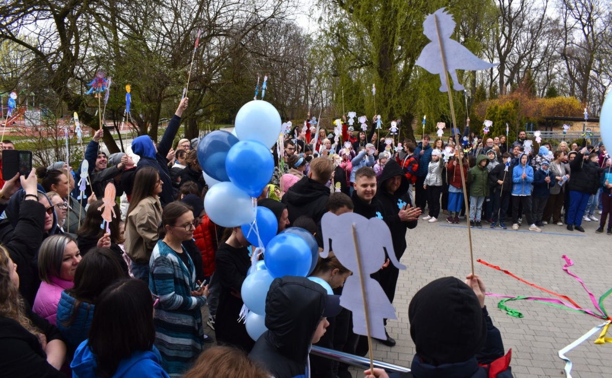 Superbohaterowie różnorodności: dzieci pokazały moc akceptacji w Wodzisławiu - Serwis informacyjny z Raciborza - naszraciborz.pl