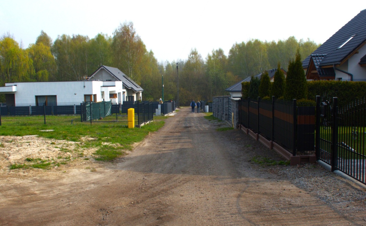 Blisko pół miliona złotych na drogi. Startuje przebudowa ulic bocznych Skrzyszowskiej i Zielonej - Serwis informacyjny z Raciborza - naszraciborz.pl