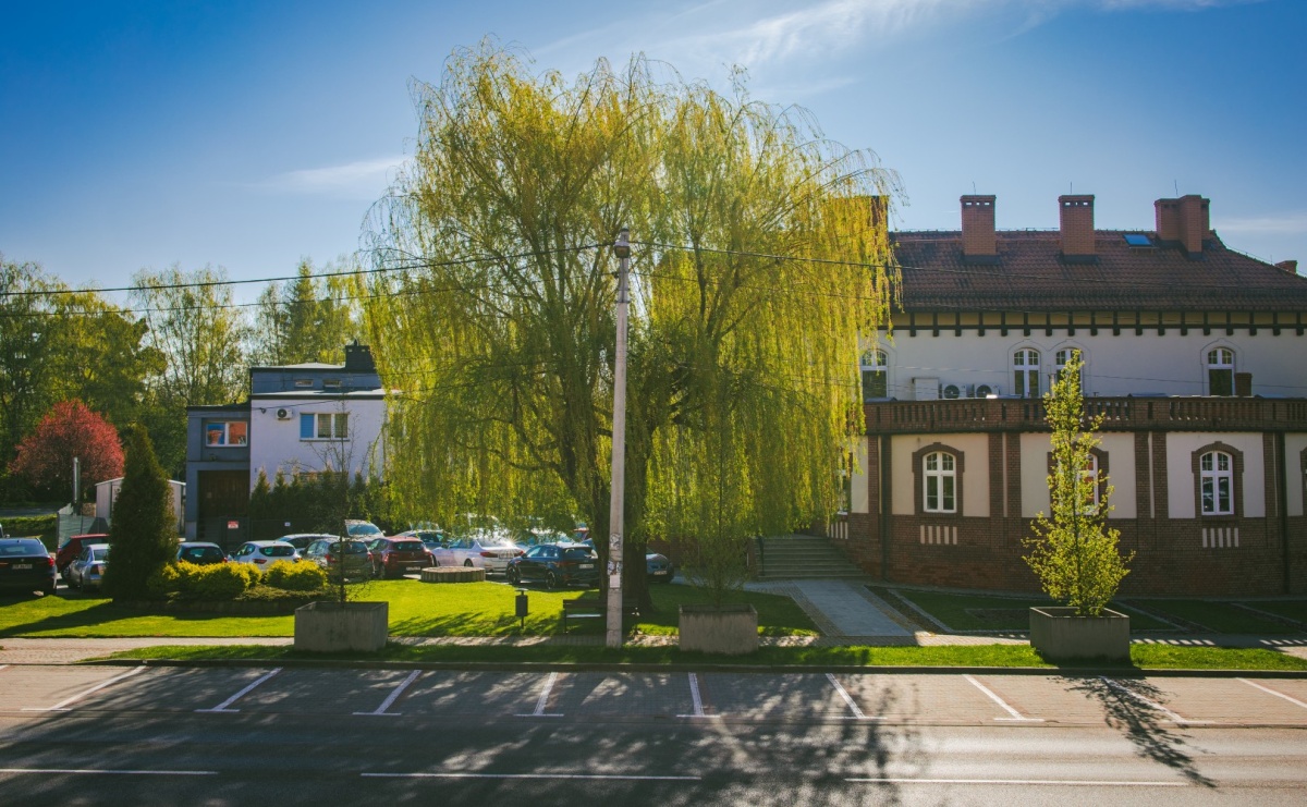 Jaśniej i bezpieczniej w Wodzisławiu. Miasto inwestuje w oświetlenie uliczne - Serwis informacyjny z Raciborza - naszraciborz.pl