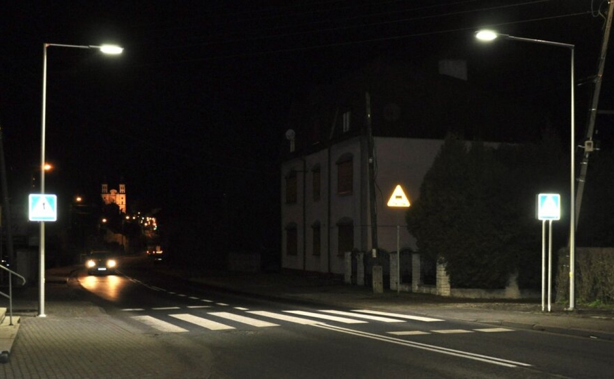 Jaśniej i bezpieczniej w Pszowie. Milionowe inwestycje w przejścia dla pieszych - Serwis informacyjny z Raciborza - naszraciborz.pl