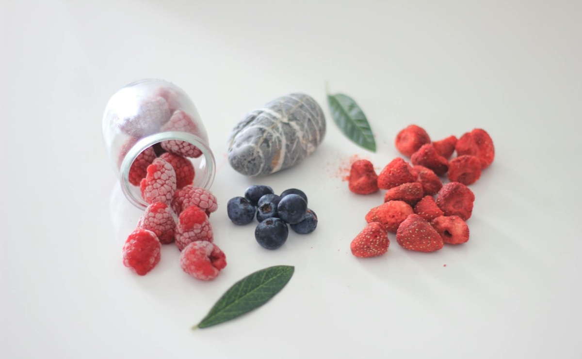 Liofilizowane, suszone czy kandyzowane – czym różnią się owoce i które wybrać? - Serwis informacyjny z Raciborza - naszraciborz.pl