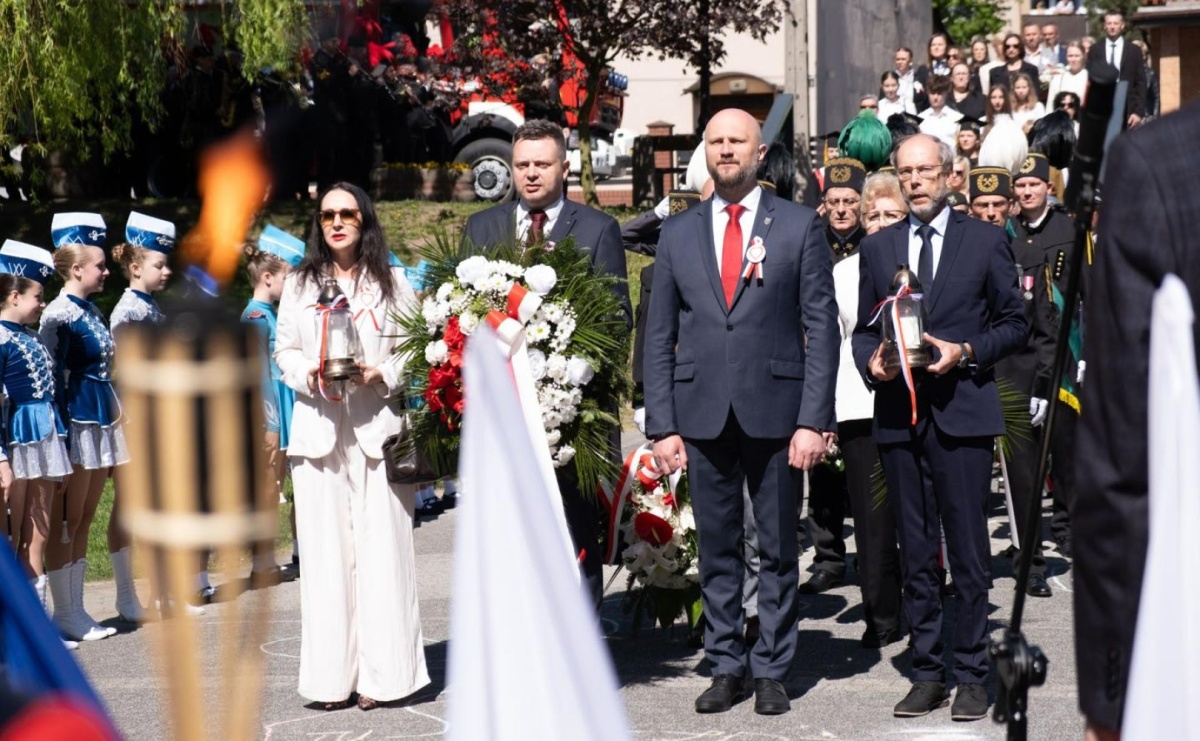 Obchody Święta Konstytucji 3 Maja w Radlinie. Wspólna pamięć i uroczystości patriotyczne - Serwis informacyjny z Wodzisławia - naszwodzislaw.com