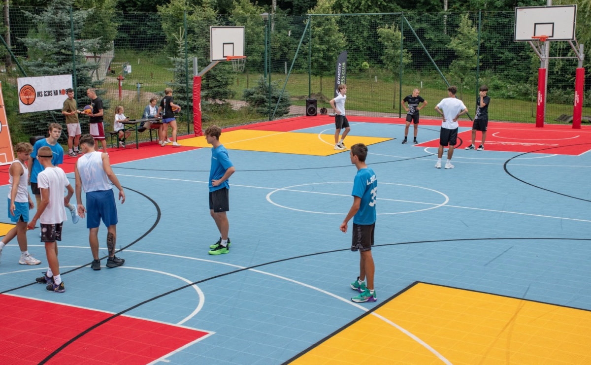Basket na Wzgórzach wraca. Wodzisław ponownie z koszykówką 3x3 - Serwis informacyjny z Wodzisławia - naszwodzislaw.com