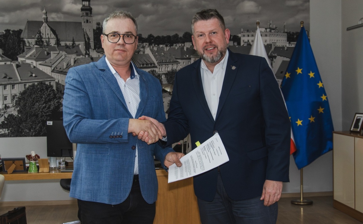 Basen przy SP 3 przejdzie wielką metamorfozę. Podpisano umowę za ponad 3,6 mln zł - Serwis informacyjny z Wodzisławia - naszwodzislaw.com