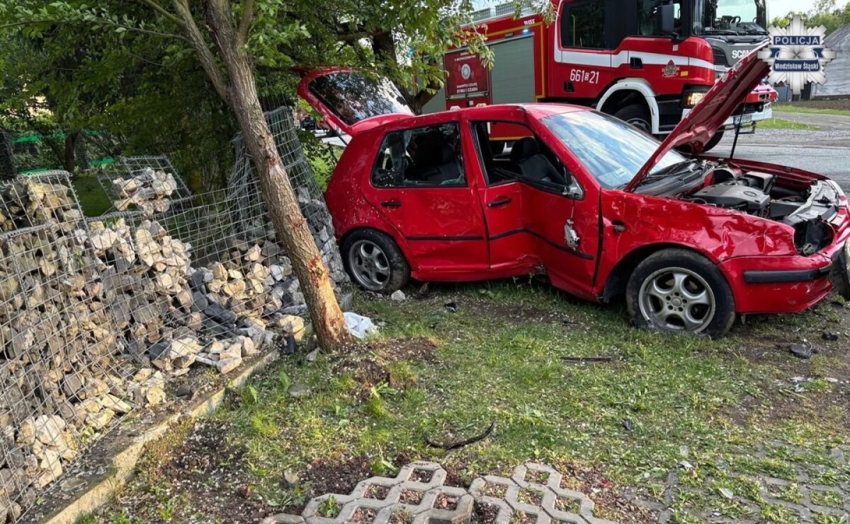 Poważny wypadek w Wodzisławiu Śląskim. Trzy osoby w szpitalu, w tym dziecko w ciężkim stanie - Serwis informacyjny z Raciborza - naszraciborz.pl