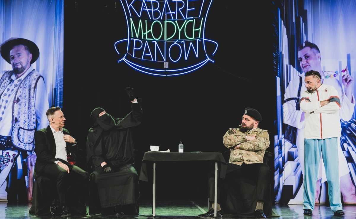 Kabaret Młodych Panów rozbawił Wodzisław do łez. Jubileuszowy występ zachwycił publiczność [FOTO] - Serwis informacyjny z Raciborza - naszraciborz.pl