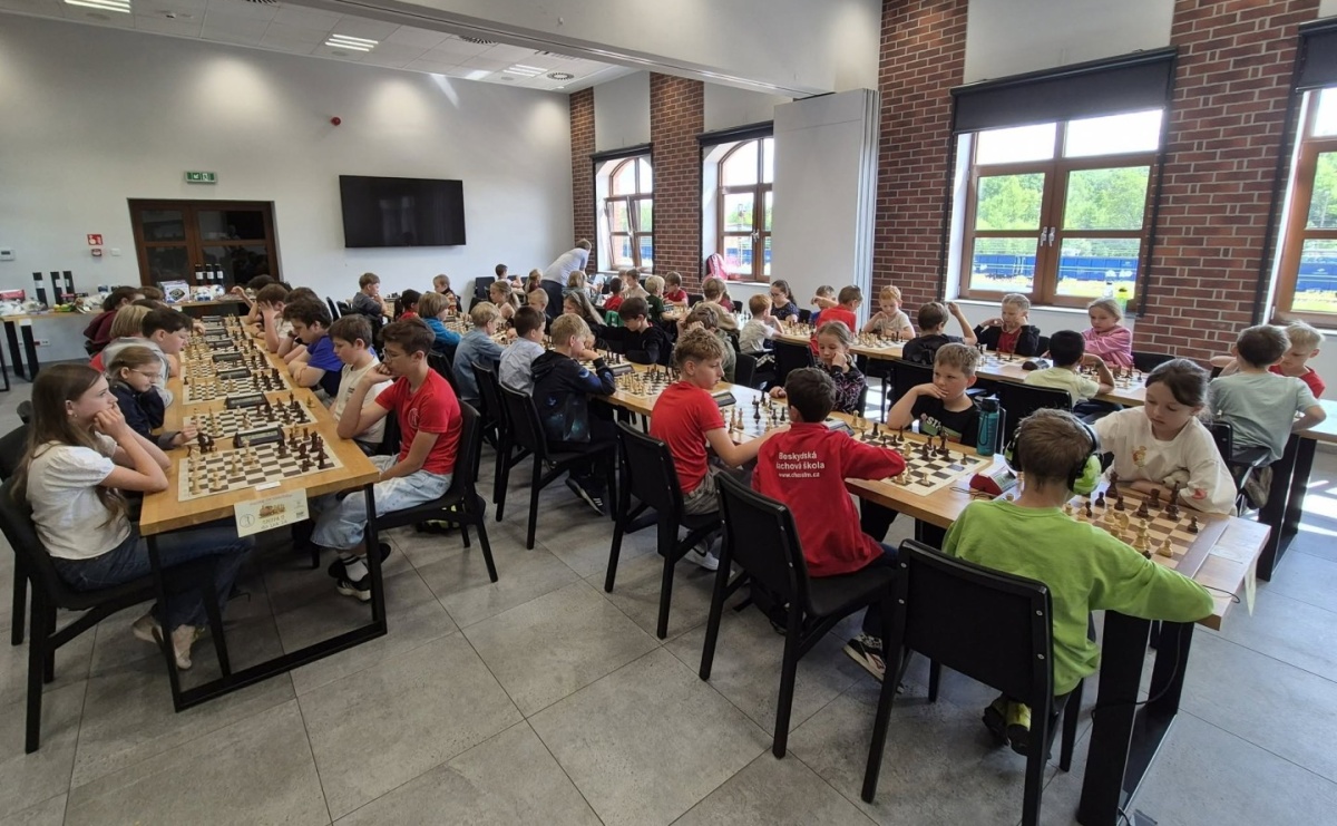 Szachowa rywalizacja w rytmie pociągów. Wodzisław Śląski ponownie gospodarzem wyjątkowego turnieju - Serwis informacyjny z Raciborza - naszraciborz.pl