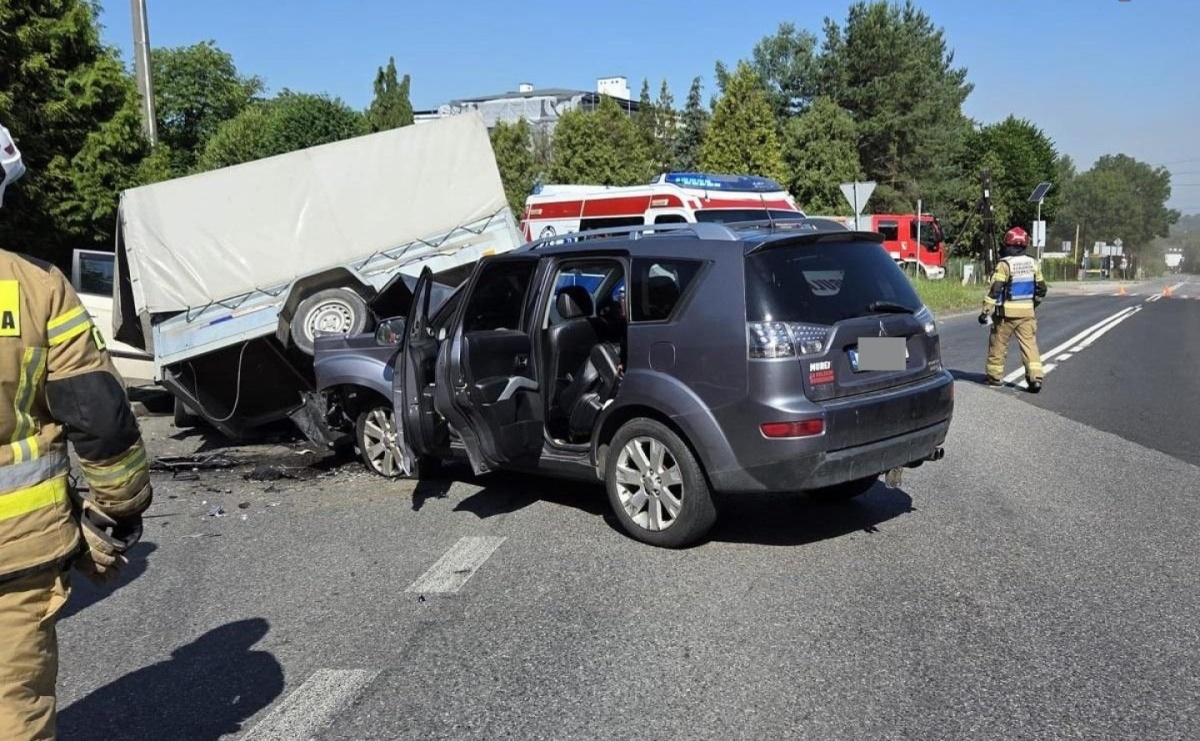 Nieustąpienie pierwszeństwa przyczyną zdarzenia w Gorzycach [KOMUNIKAT POLICJI] - Serwis informacyjny z Raciborza - naszraciborz.pl