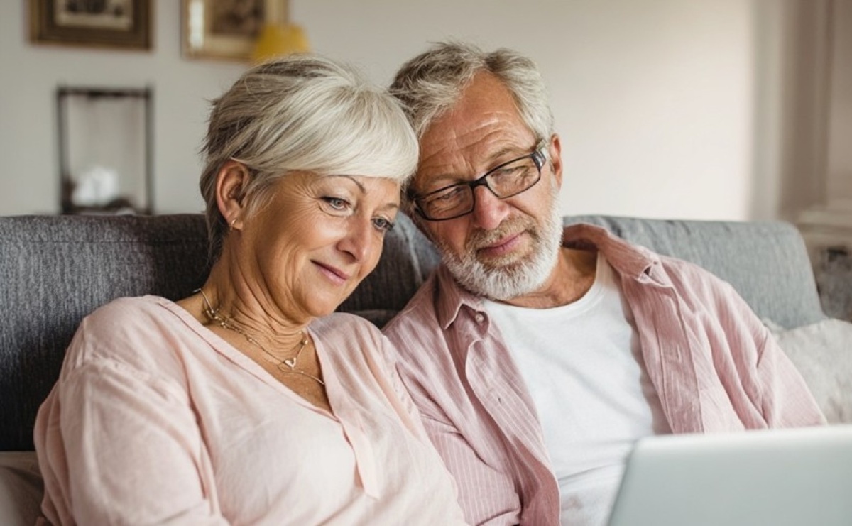 Jak nie dać się oszustom finansowym? Bezpłatne szkolenie online dla seniorów - Serwis informacyjny z Raciborza - naszraciborz.pl