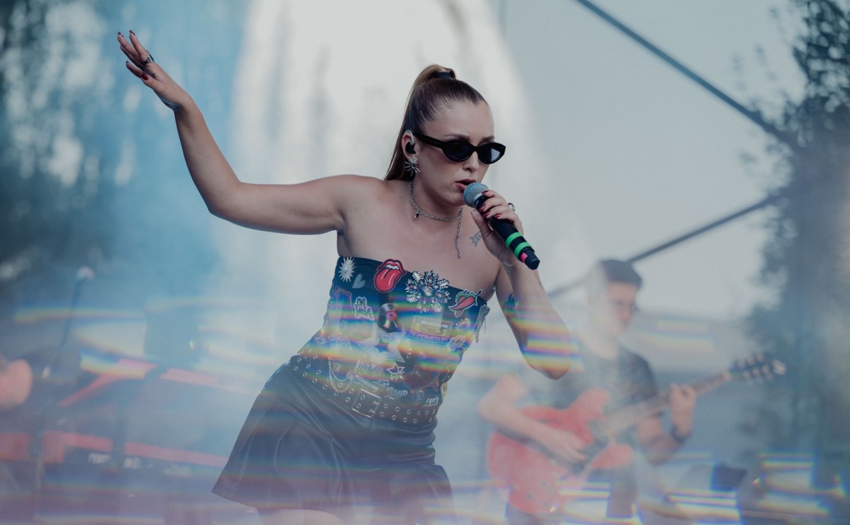 Muzyczne zwieńczenie ARA!Fest 2026. ROX Ostoja porwała publiczność w Parku Zamkowym - Serwis informacyjny z Raciborza - naszraciborz.pl