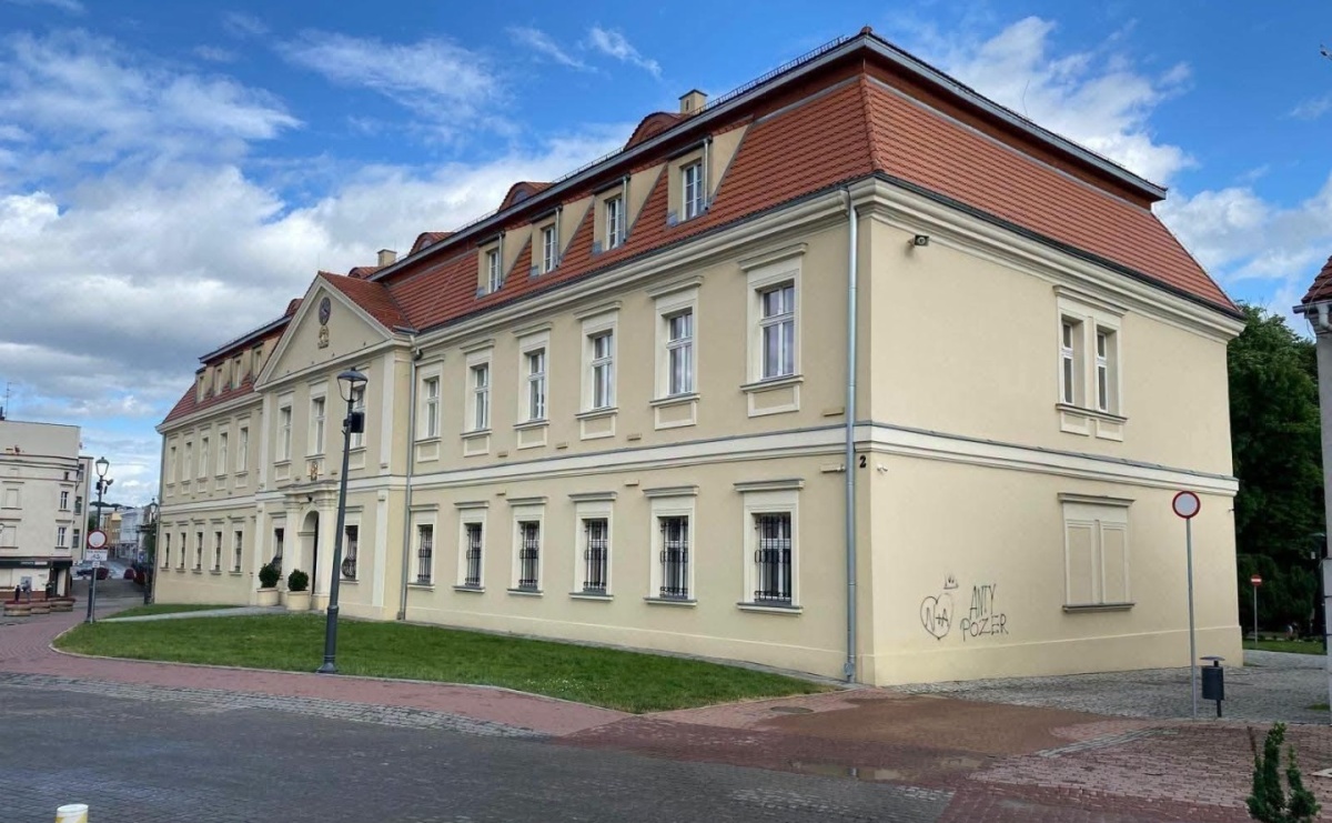Wandale spod Pałacu Dietrichsteinów zatrzymani. To młodzi mieszkańcy regionu - Serwis informacyjny z Raciborza - naszraciborz.pl