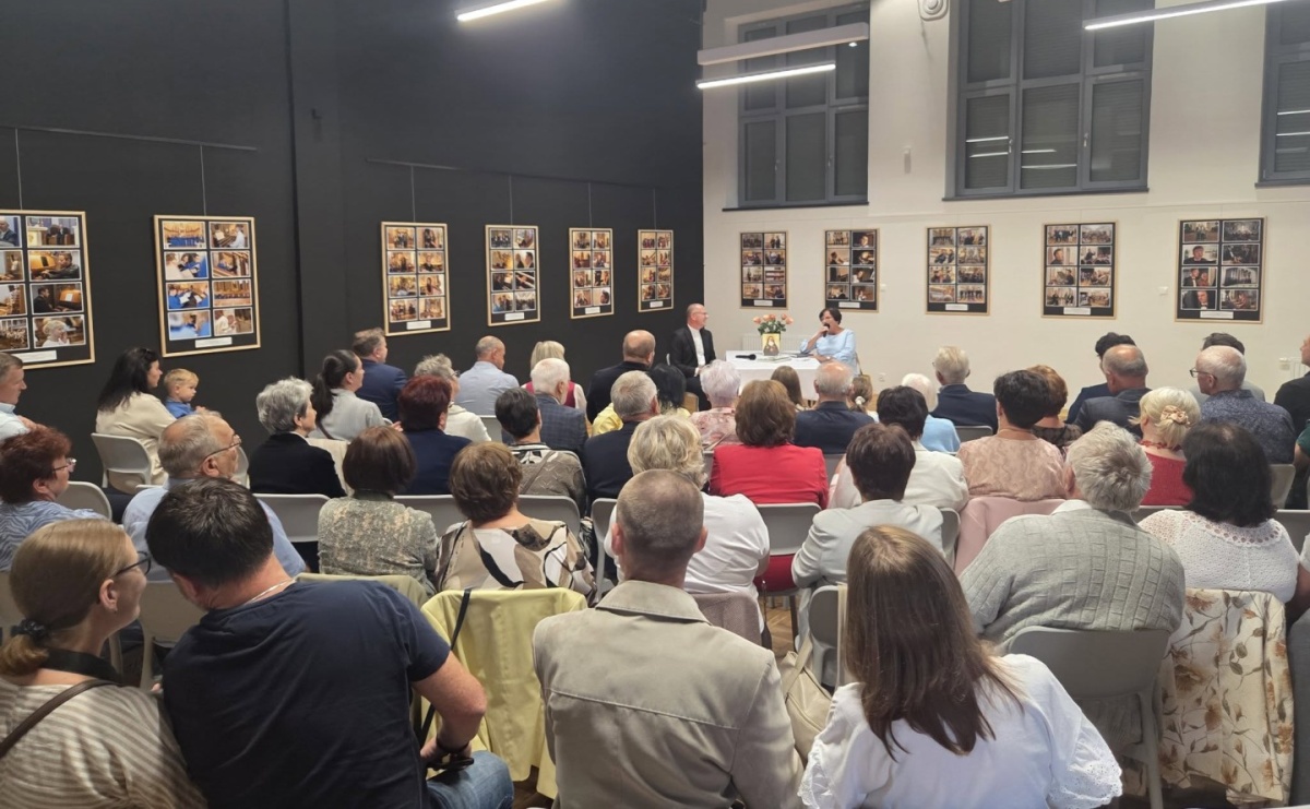 Fotografia, muzyka i modlitwa spotkały się w Turzy Śląskiej. Wyjątkowy wieczór z Festiwalem Fide et Amore - Serwis informacyjny z Raciborza - naszraciborz.pl
