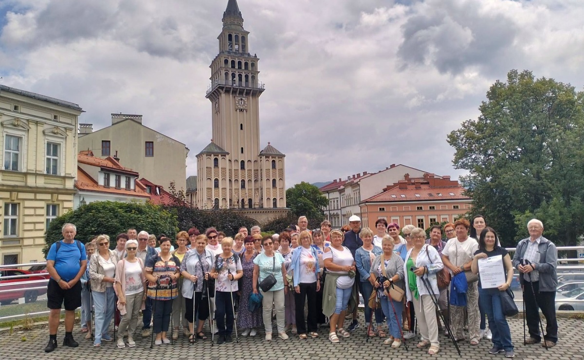 Reksio, Bolek i Lolek znów ożyli. Seniorzy z Polski i Czech odbyli sentymentalną podróż do dzieciństwa - Serwis informacyjny z Raciborza - naszraciborz.pl