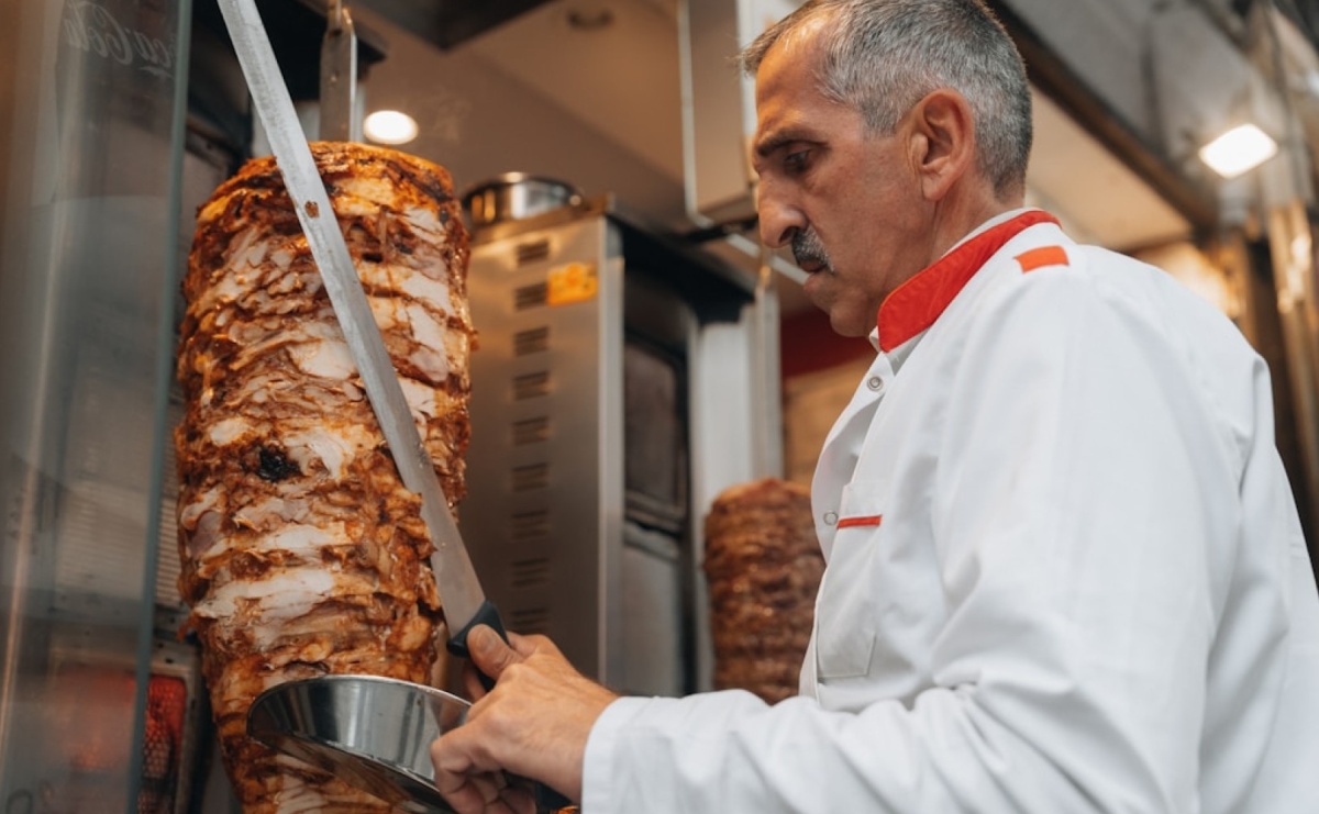 Mastering Fast Foodu: Wybierz opiekacz do kebaba i mikrofalówki gastronomiczne, które nigdy Cię nie zawiodą w godzinach szczytu - Serwis informacyjny z Raciborza - naszraciborz.pl
